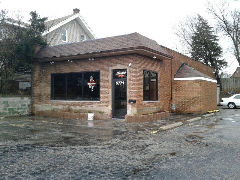 Rustic Pub Cleveland atmosphere