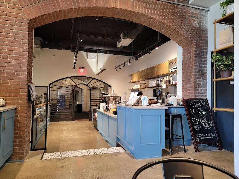Luna Bakery & Cafe Cleveland atmosphere