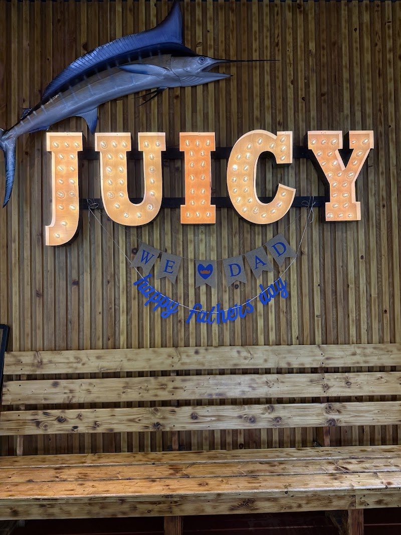 Juicy Seafood Cleveland - Harvard Park Cleveland atmosphere