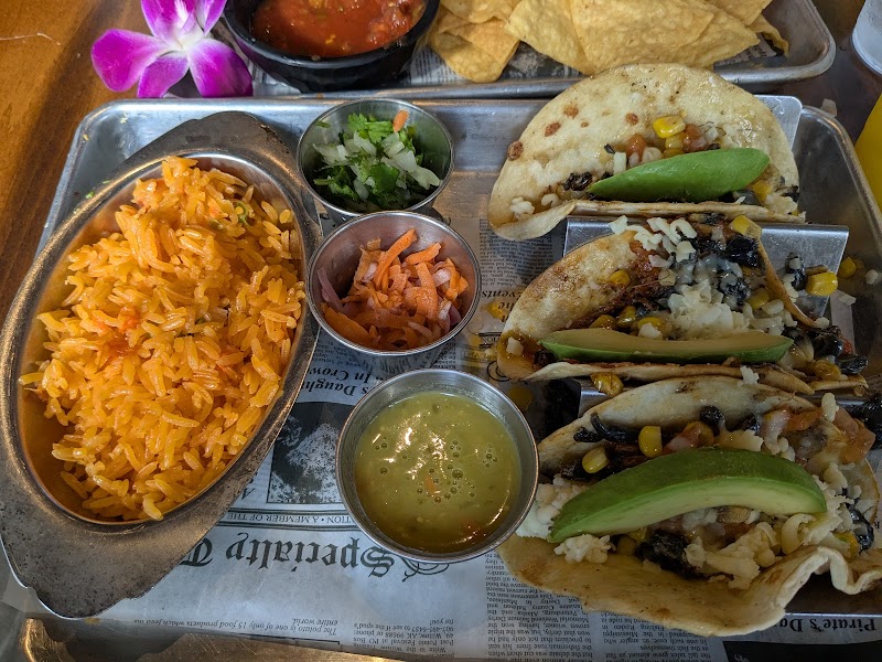Blue Habanero - Street Tacos & Tequila Cleveland atmosphere
