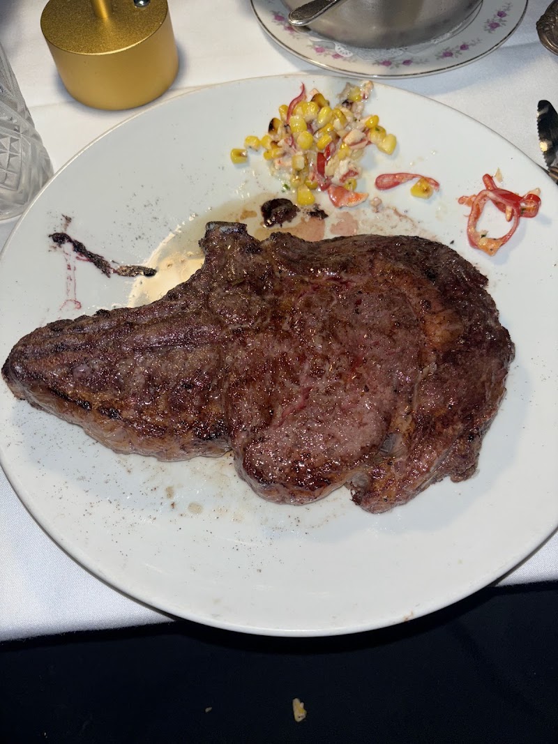 Tutto Carne Cleveland atmosphere