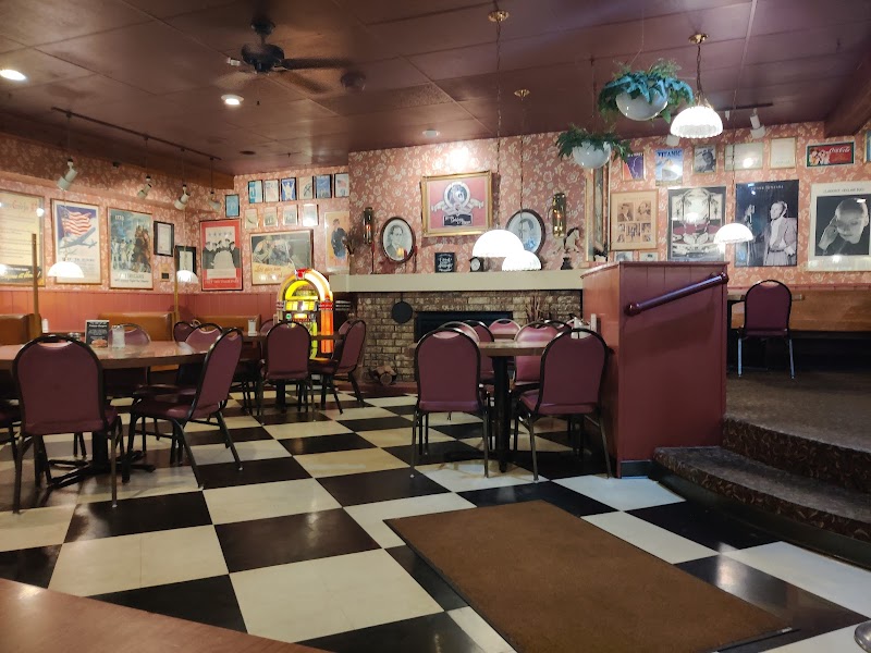 Gene's Place To Dine Cleveland atmosphere