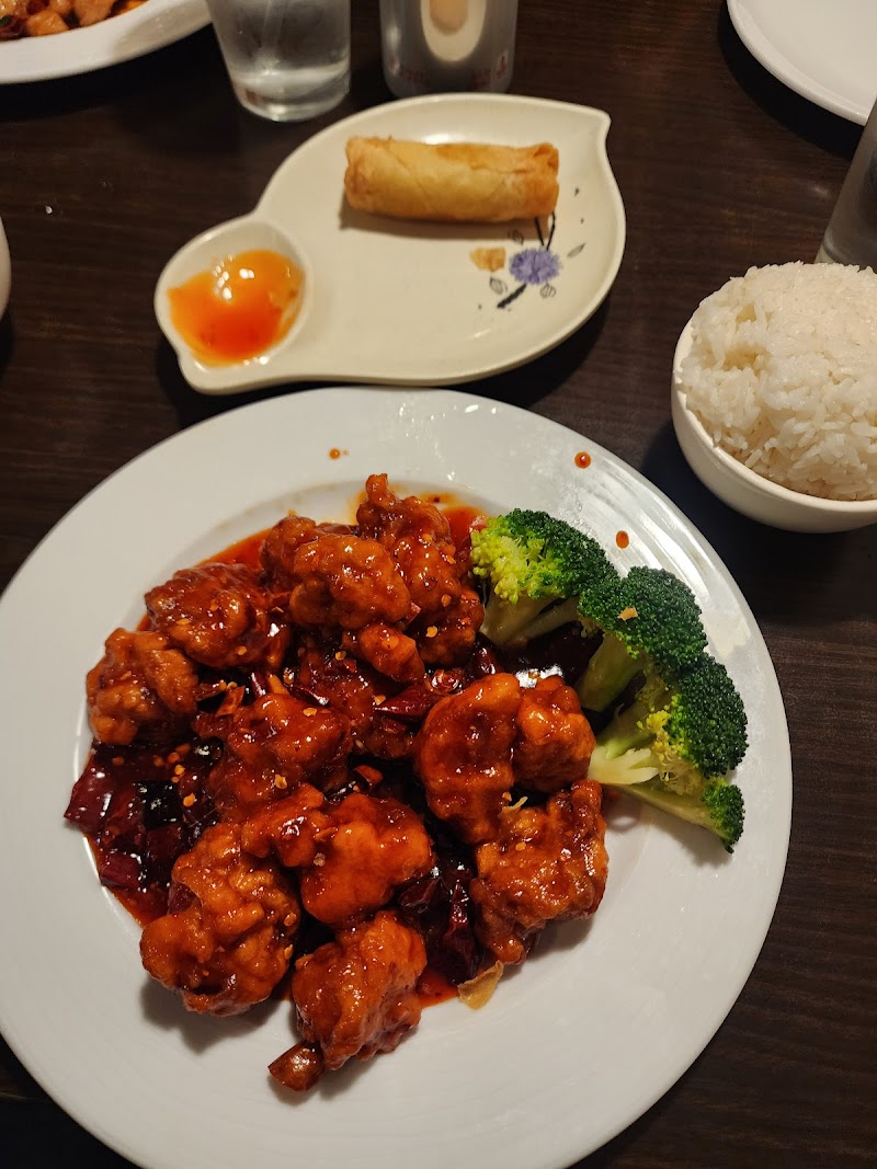 Szechuan Gourmet Cleveland atmosphere