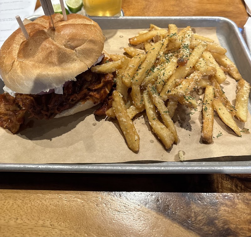 Fat Heads Brewery & Saloon - North Olmsted, OH Cleveland atmosphere