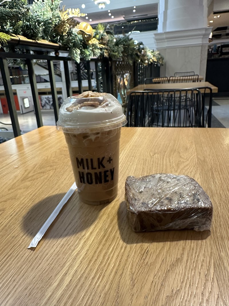 Milk + Honey Tower City Cleveland atmosphere