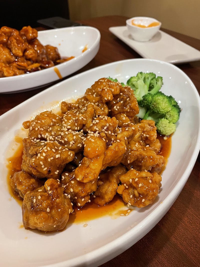 Han Chinese Kabob & Grill Cleveland atmosphere