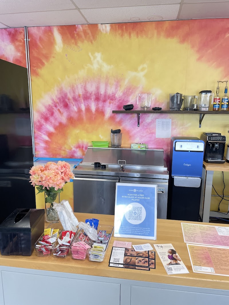 Groovy Café Cleveland atmosphere
