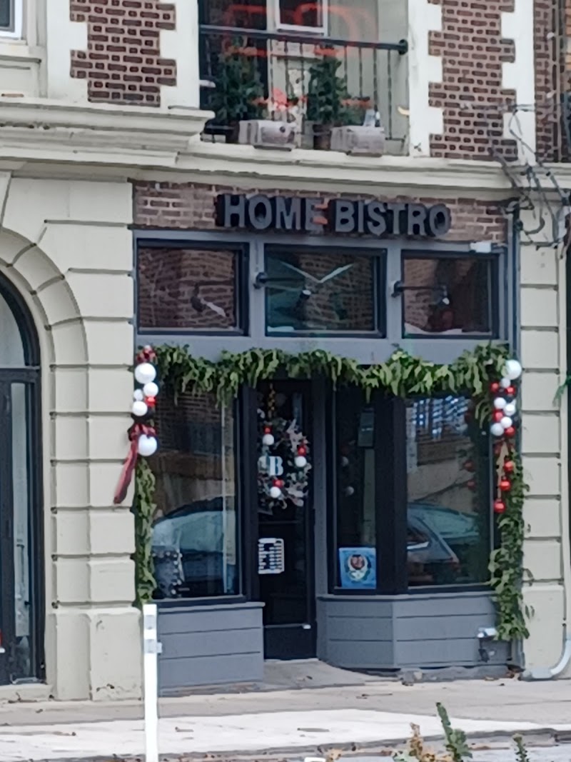 Home Bistro Cleveland atmosphere