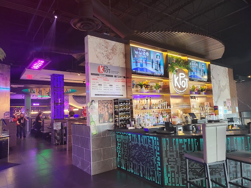 KPOT Korean BBQ & Hot Pot Cleveland atmosphere