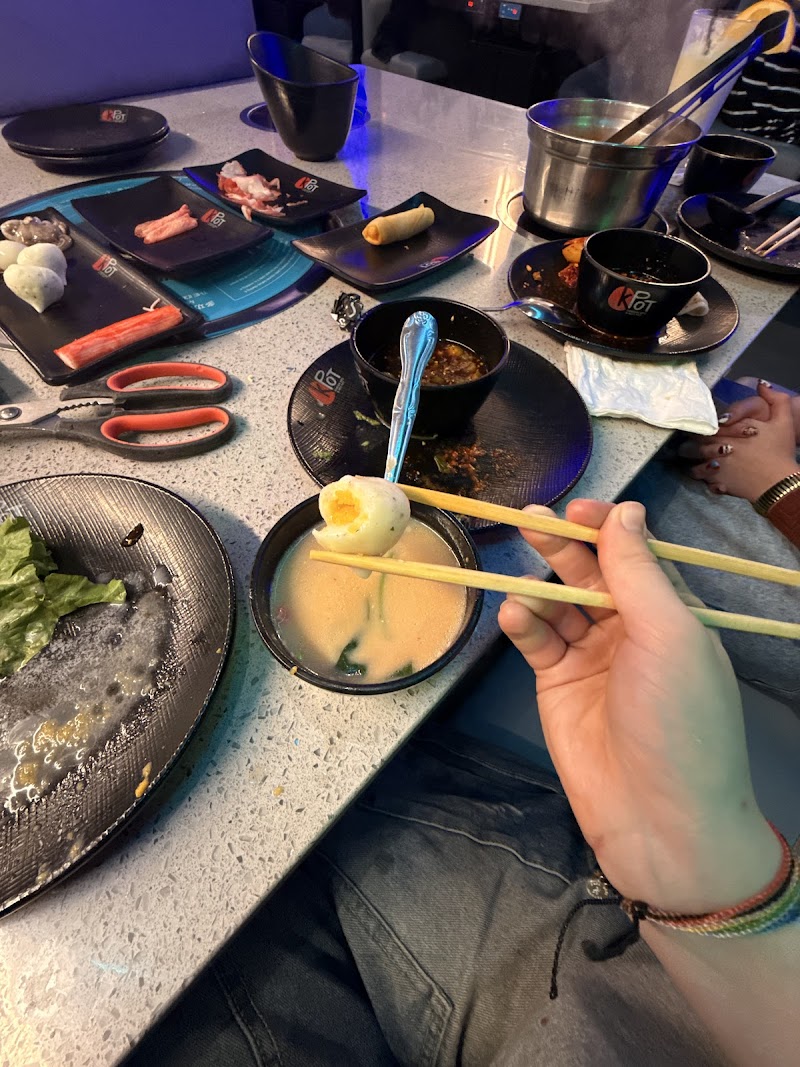 KPOT Korean BBQ & Hot Pot Cleveland atmosphere