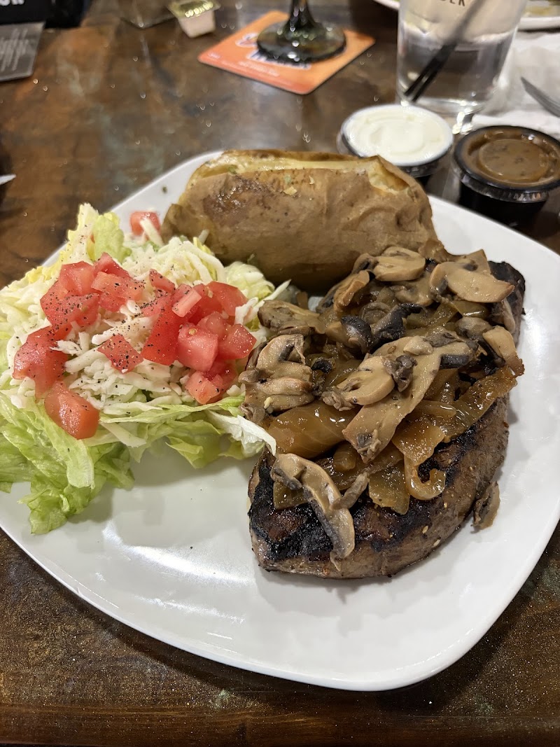 Pearl Road Tavern & Eatery Cleveland food
