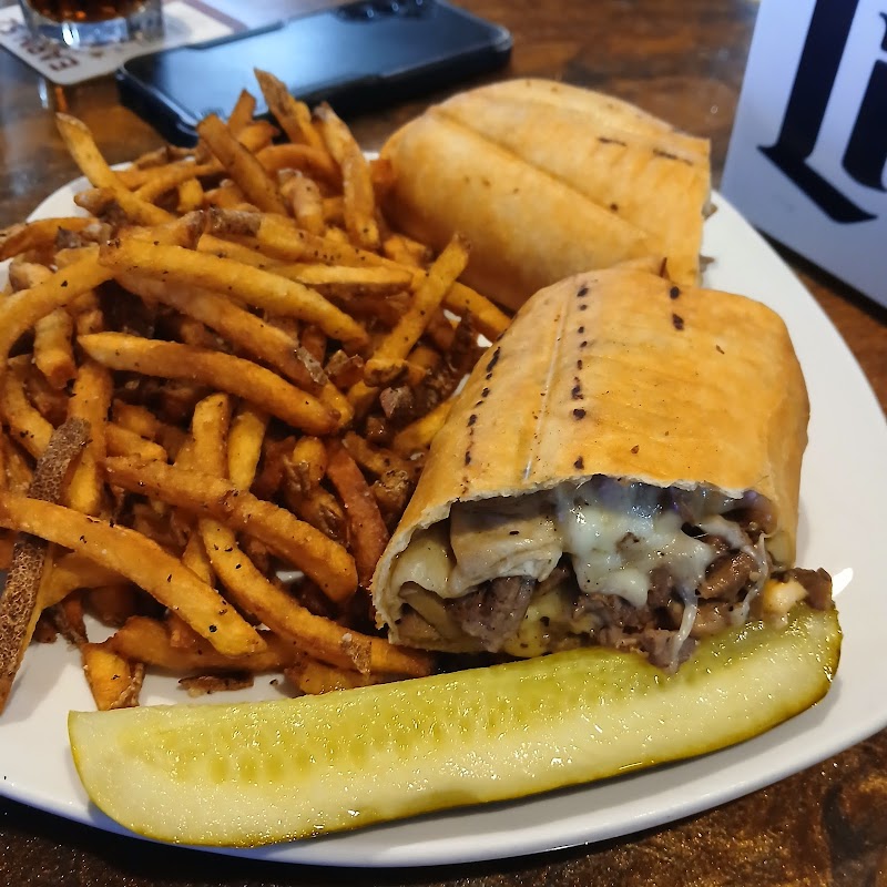 Pearl Road Tavern & Eatery Cleveland atmosphere