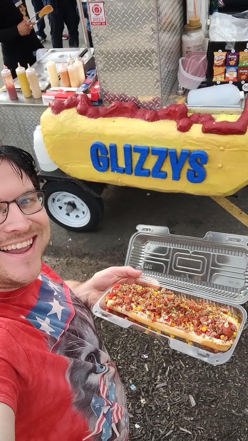 GLIZZYS Cleveland atmosphere