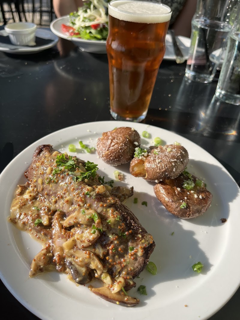 Crumb & Spigot Bainbridge Cleveland food