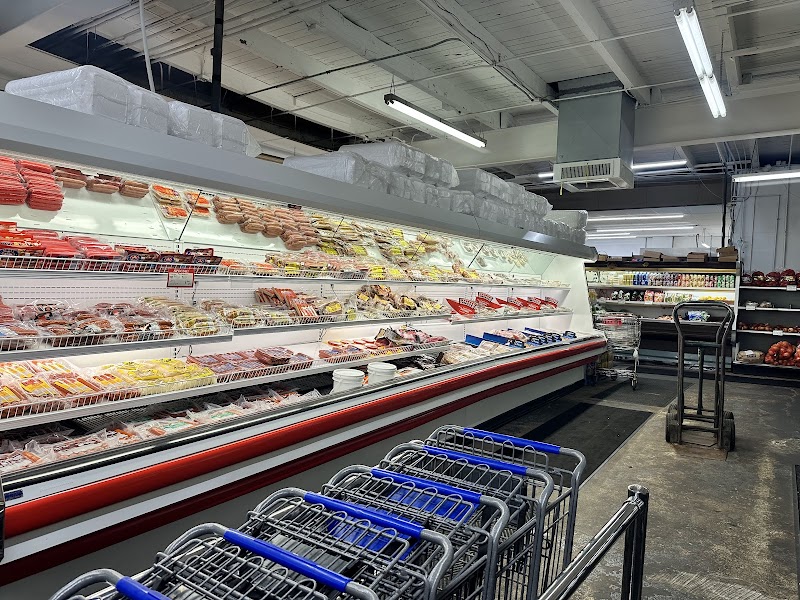 Farm House Food Distributors, Inc. Cleveland atmosphere