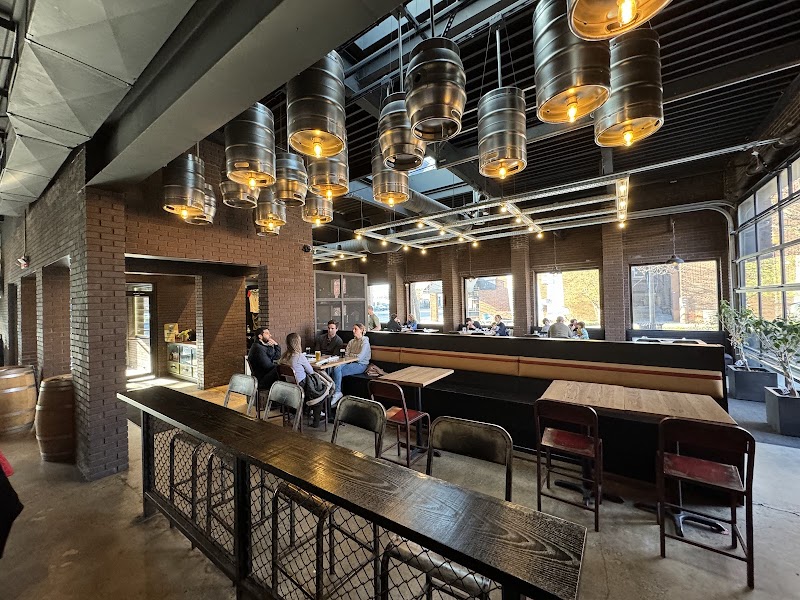 Boss Dog Brewing Co. Cleveland atmosphere
