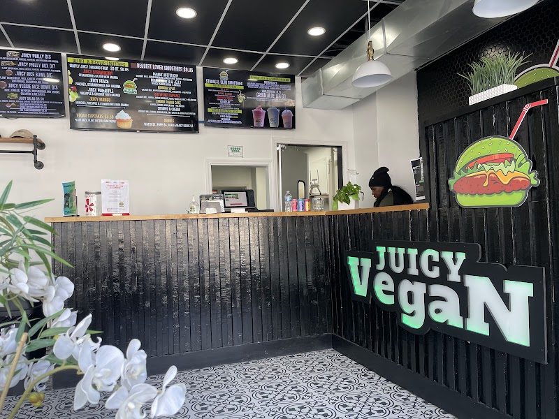Juicy Vegan Cleveland atmosphere