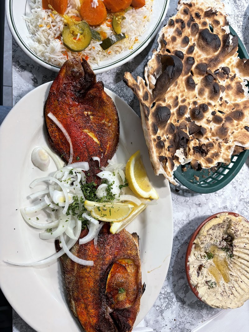 Reef Alyemen Restaurant - مطعم ريف اليمن Cleveland atmosphere