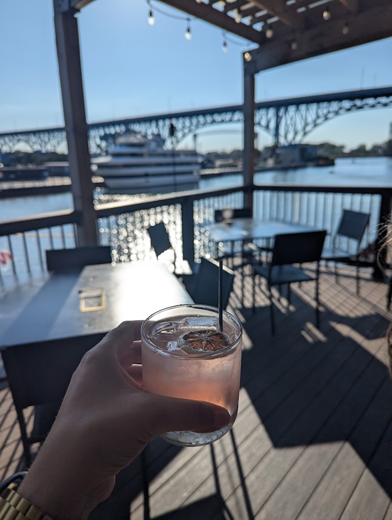 1330 on the River Cleveland atmosphere