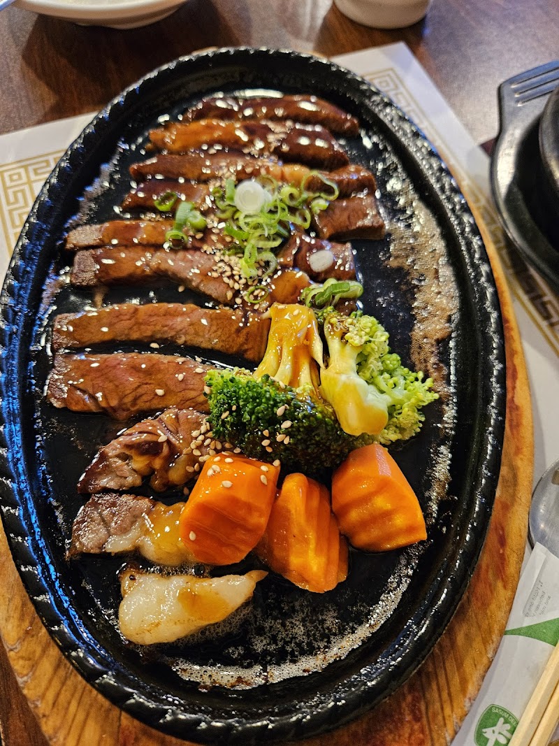 Seoul Garden Restaurant Cleveland atmosphere