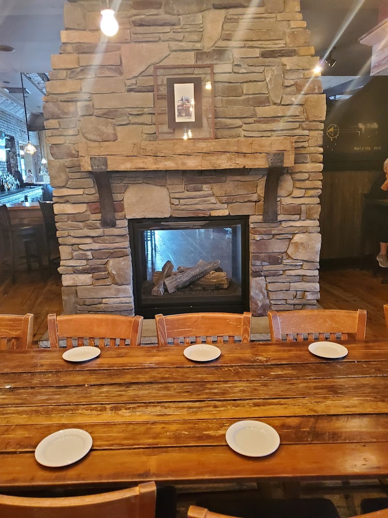 Burntwood Tavern Cleveland atmosphere