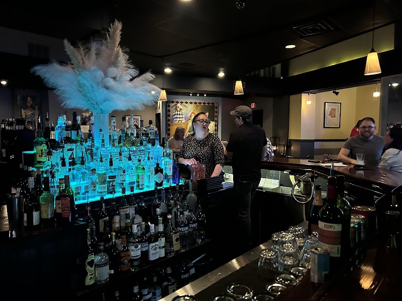 Opal On Pearl Cleveland atmosphere