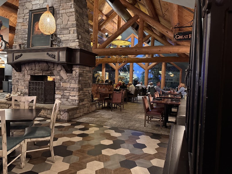 Blue Canyon Kitchen & Tavern Cleveland atmosphere