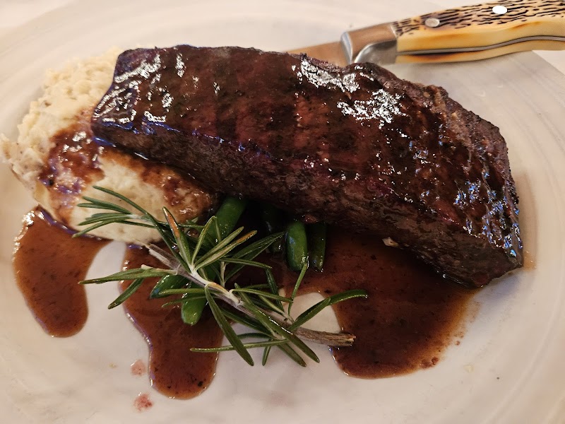 Blue Canyon Kitchen & Tavern Cleveland atmosphere