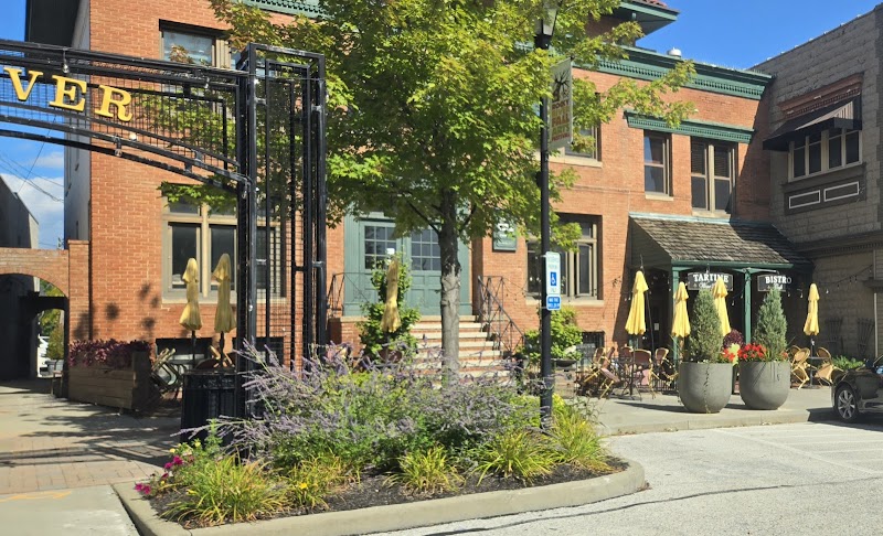 Tartine Bistro Cleveland atmosphere