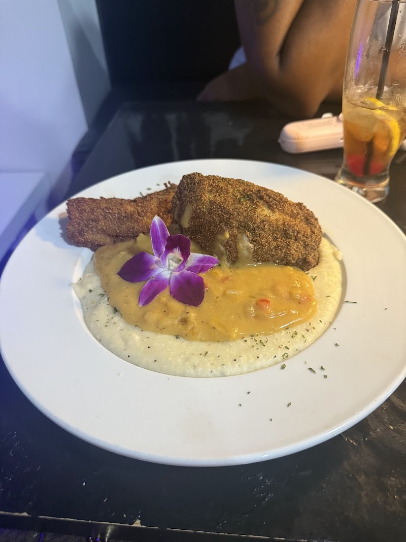 Sunset Kitchen & Lounge Cleveland atmosphere
