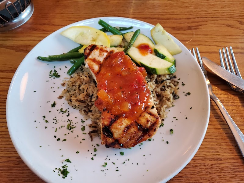 Skye Bistro Best Restaurant in Mentor Oh Cleveland atmosphere