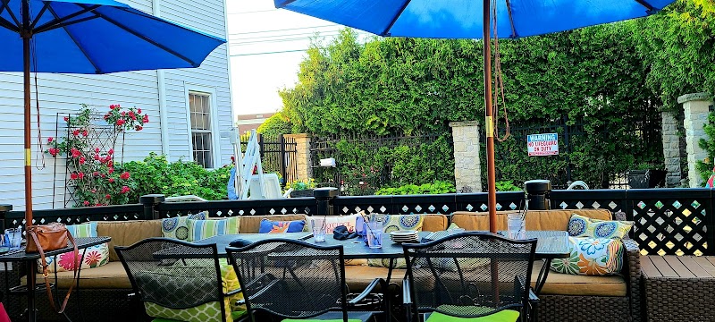 Skye Bistro Best Restaurant in Mentor Oh Cleveland atmosphere