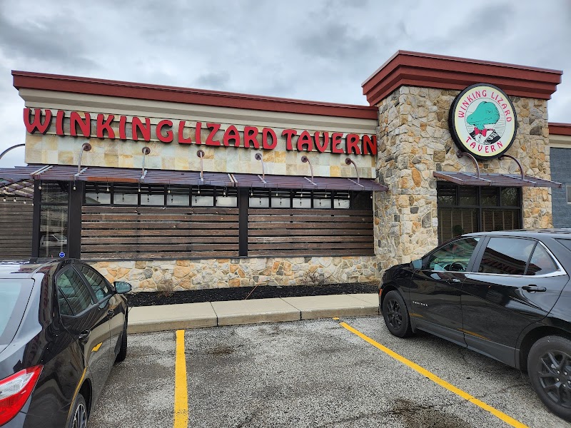 Winking Lizard Beachwood in Cleveland