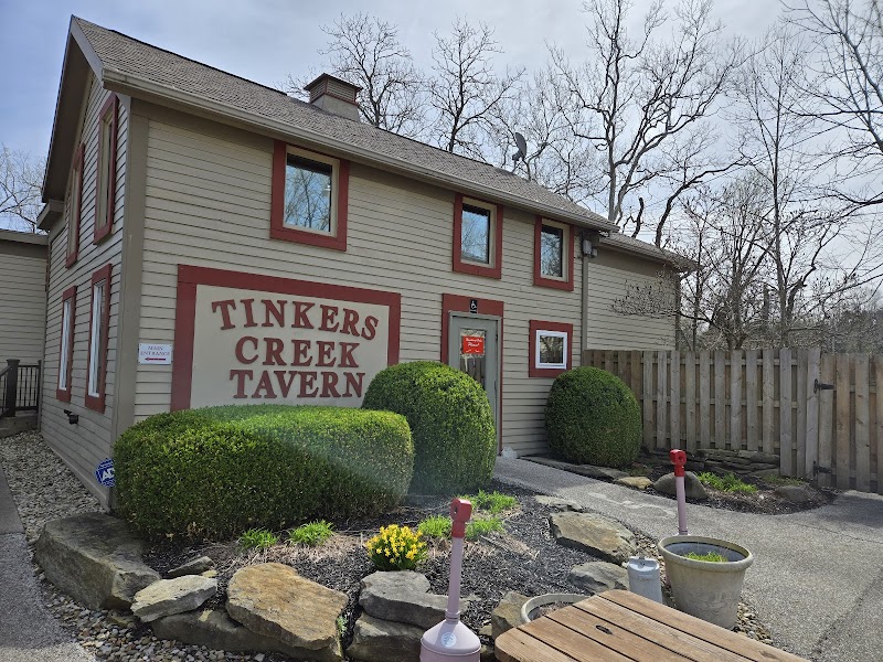 Tinkers Creek Road Tavern Cleveland atmosphere