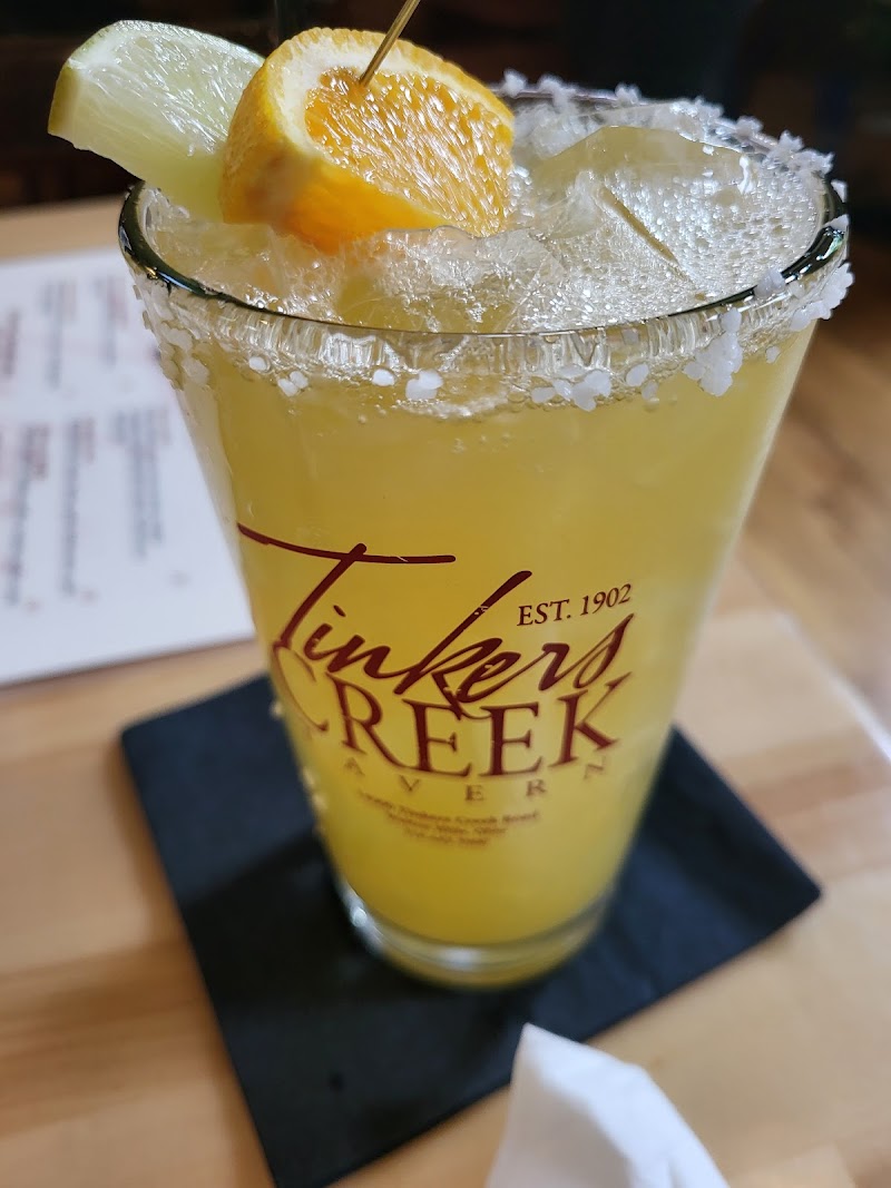 Tinkers Creek Road Tavern Cleveland atmosphere