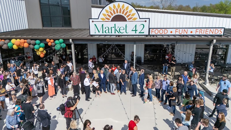 Market 42 Cleveland atmosphere