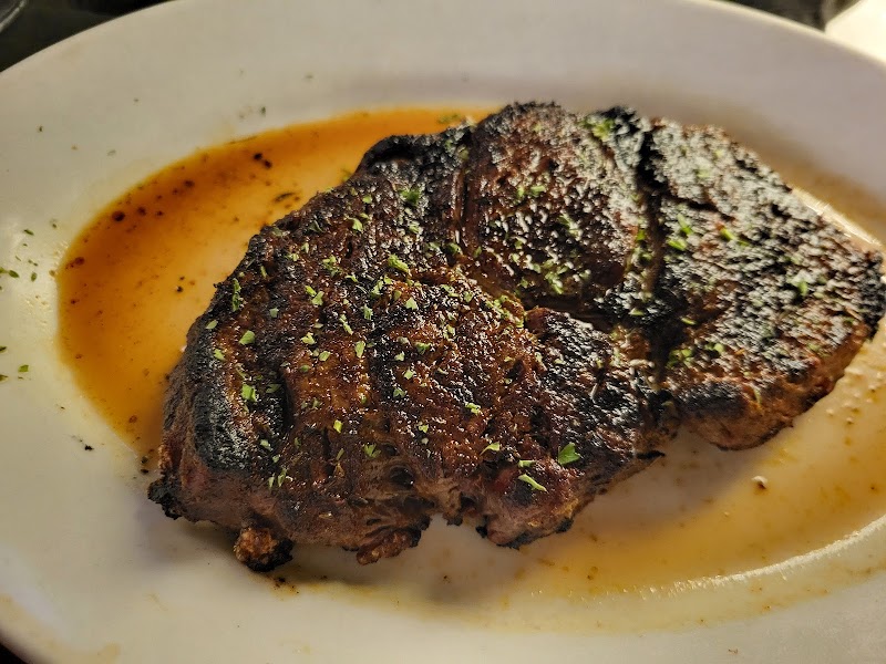 Morton's The Steakhouse Cleveland atmosphere