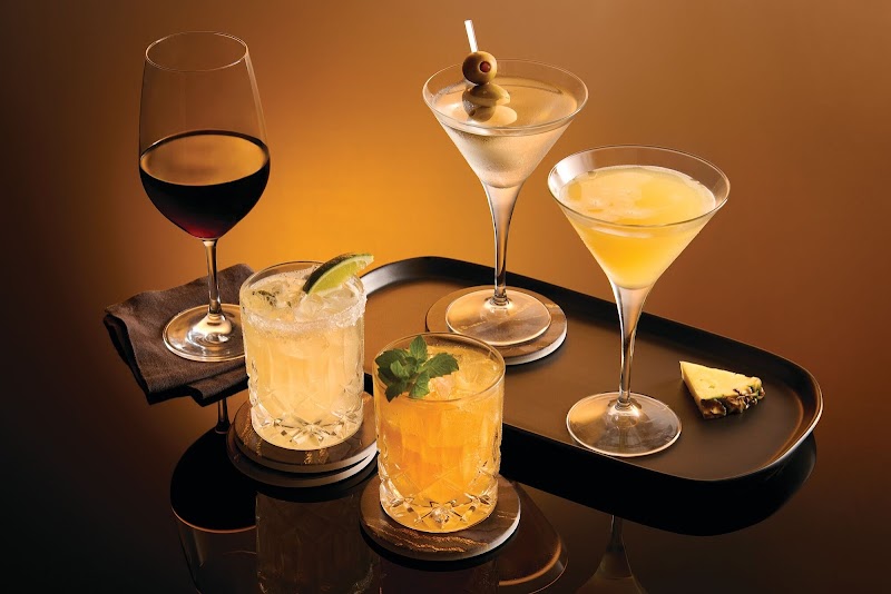 Morton's The Steakhouse Cleveland atmosphere
