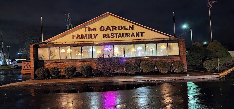 THE GARDEN FAMILY RESTAURANT in Cleveland