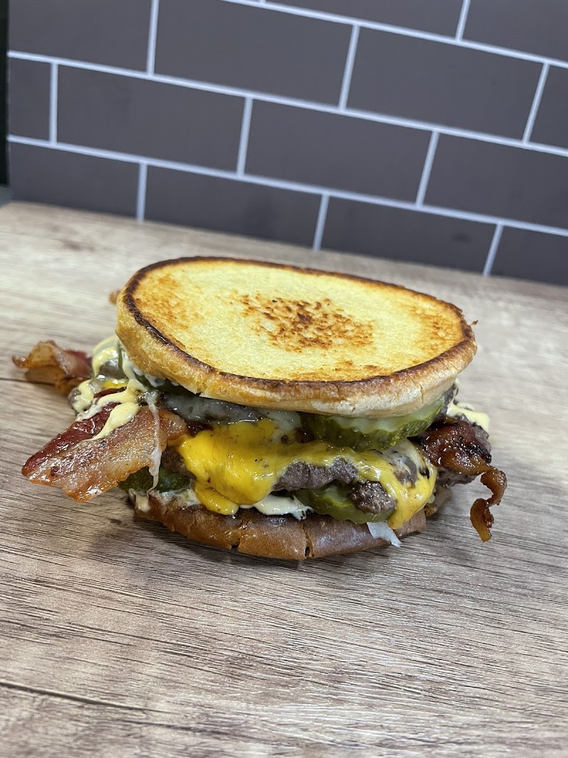 Tommy Boys Cleveland food