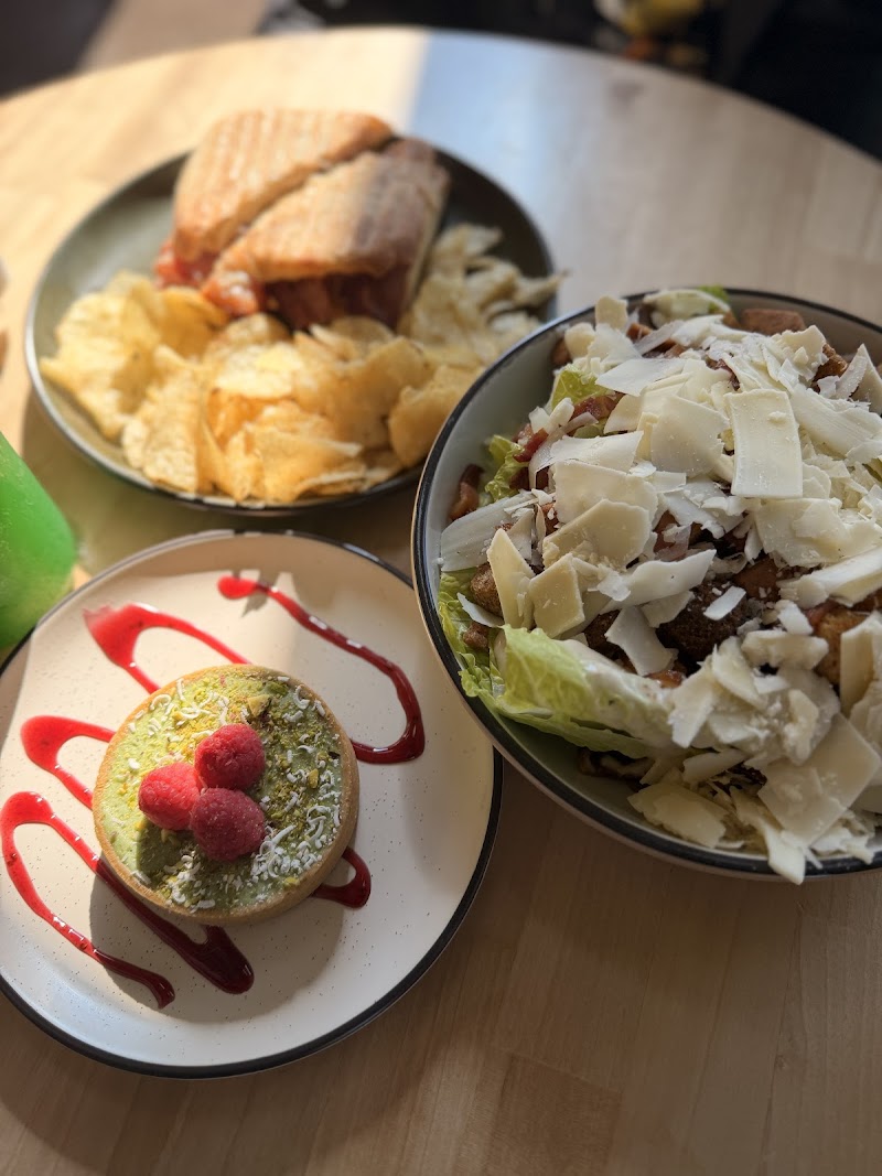 Cafe Blanc Cleveland food