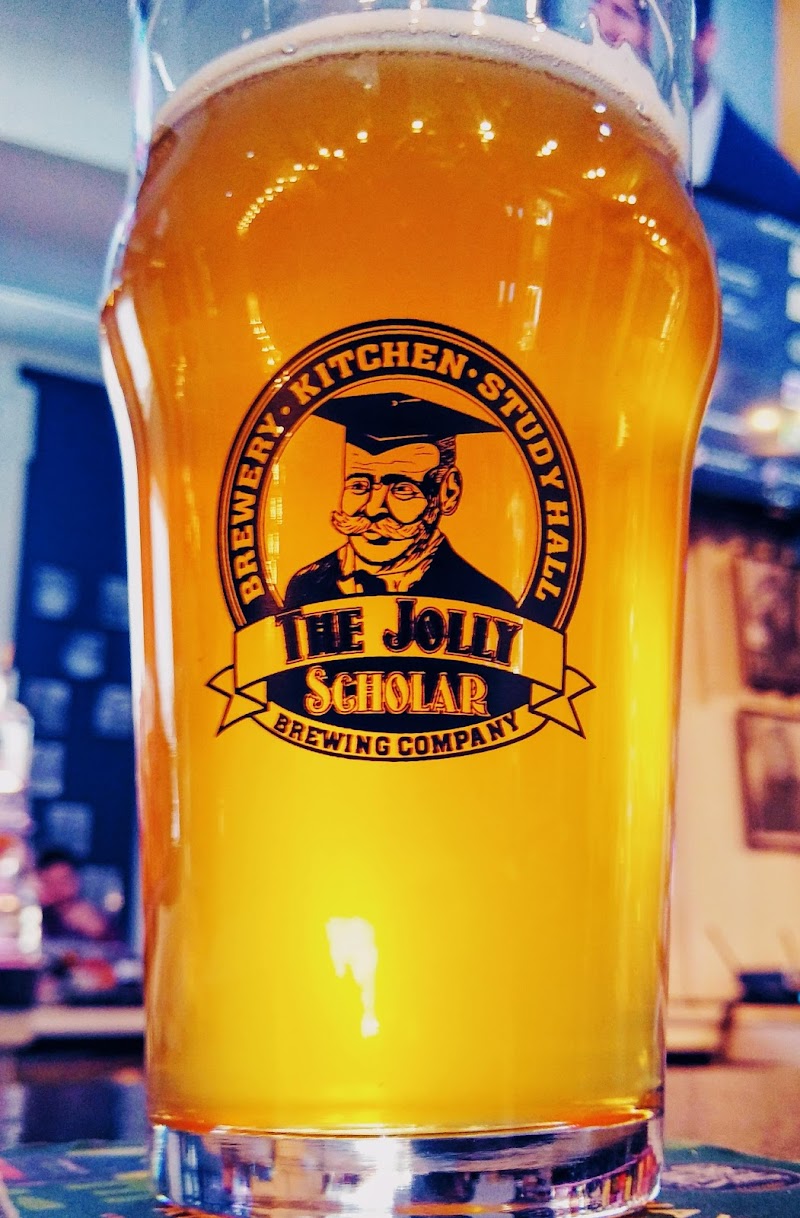 The Jolly Scholar Cleveland atmosphere