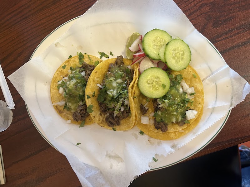 Taqueria El Paraiso Cleveland atmosphere