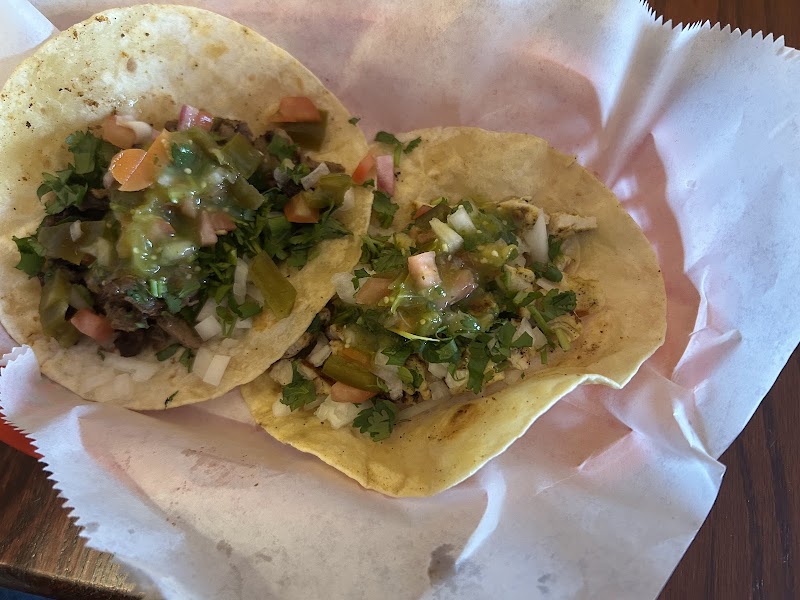 Taqueria El Paraiso Cleveland atmosphere