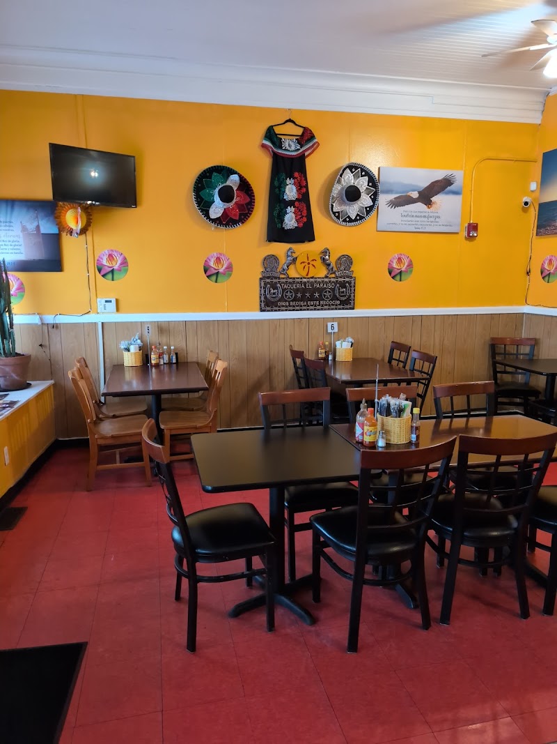 Taqueria El Paraiso Cleveland atmosphere
