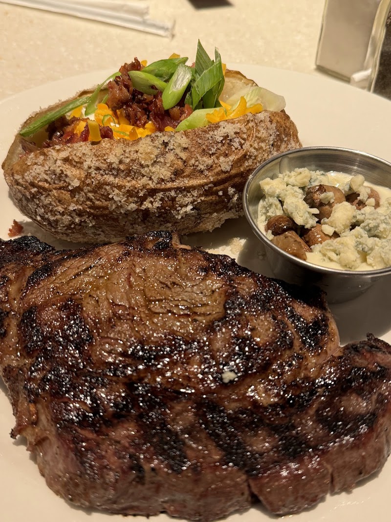 Firebirds Wood Fired Grill Cleveland atmosphere