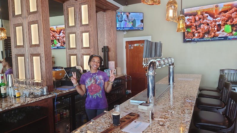 Two Friends Brewing Cleveland atmosphere