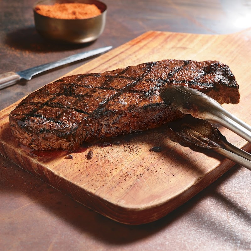 LongHorn Steakhouse Cleveland atmosphere