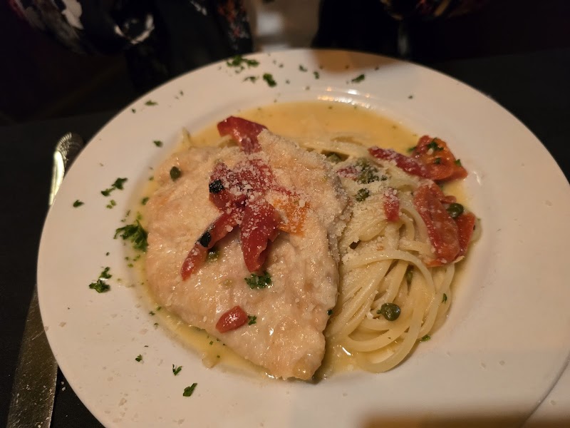 Guarino's Restaurant Cleveland atmosphere