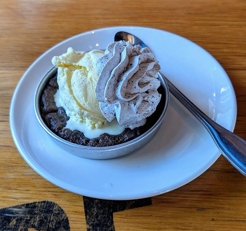 BJ's Restaurant & Brewhouse Cleveland food